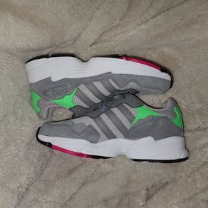 NWOB Adidas Yung-96 J Sneakers Boys